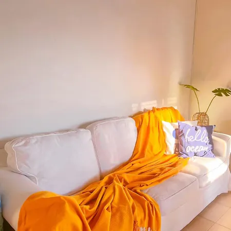 Denith Rooftop Néoi Epivátai