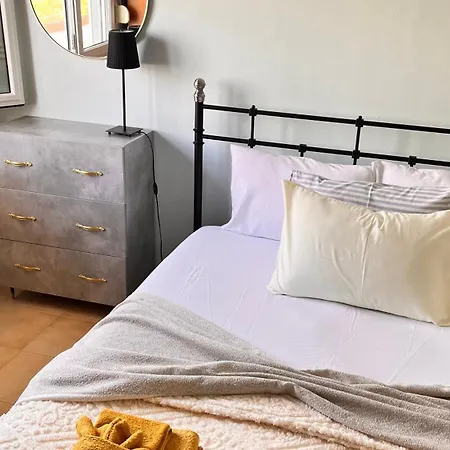 Denith Rooftop Appartamento Néoi Epivátai